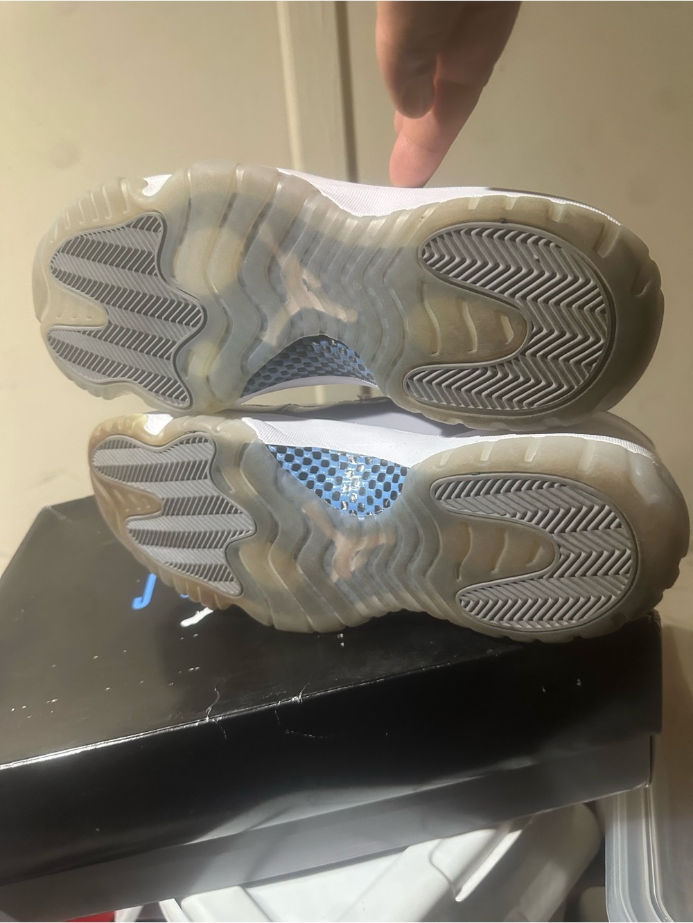Jordan 11 Low - Picture 7 of 7